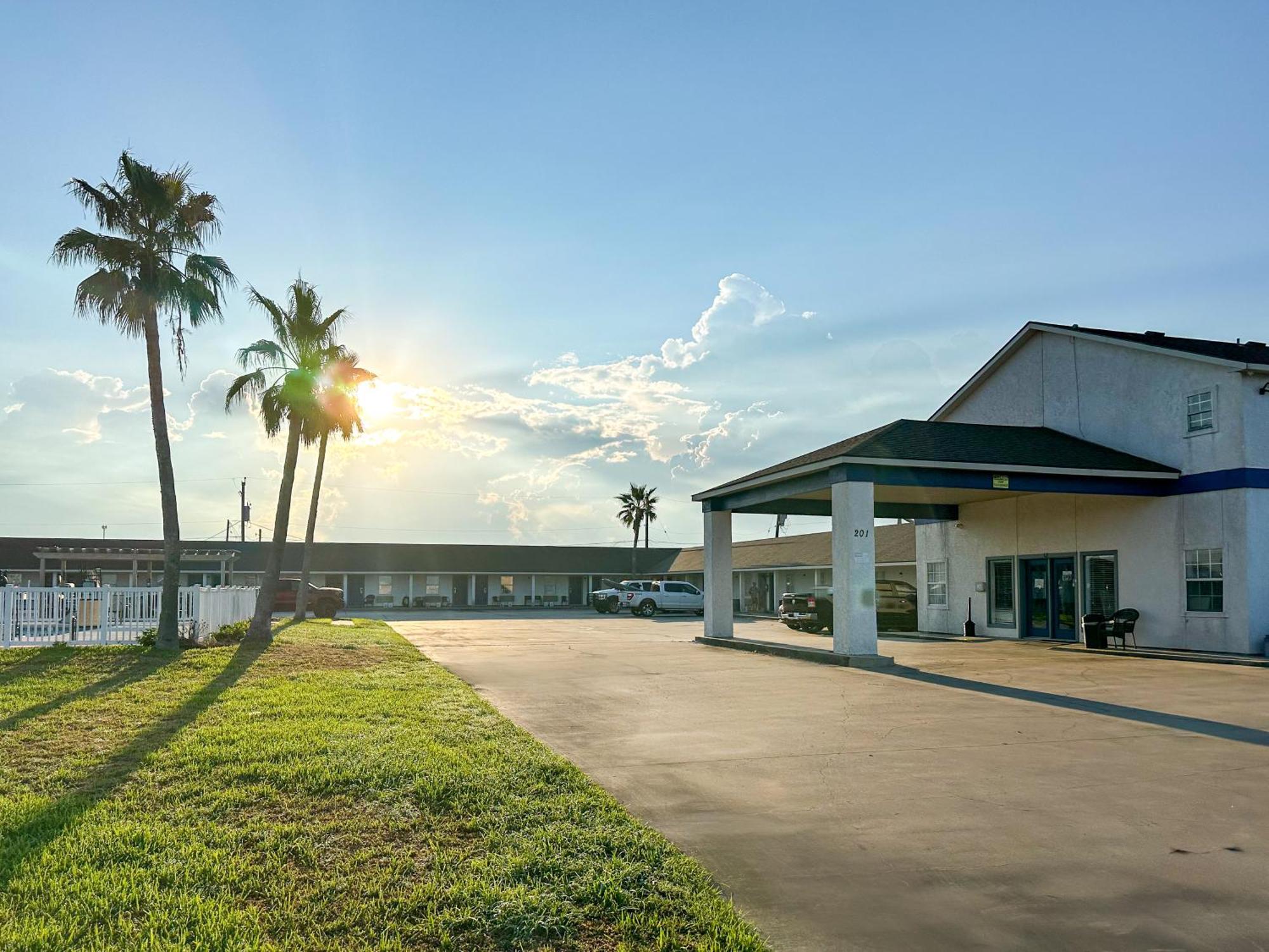 Coastal Bend At Seadrift, Motel & Rv Park エクステリア 写真